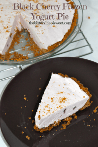 Black Cherry Frozen Yogurt Pie via thebittersideofsweet Black Cherry Frozen Yogurt Pie via thebittersideofsweet