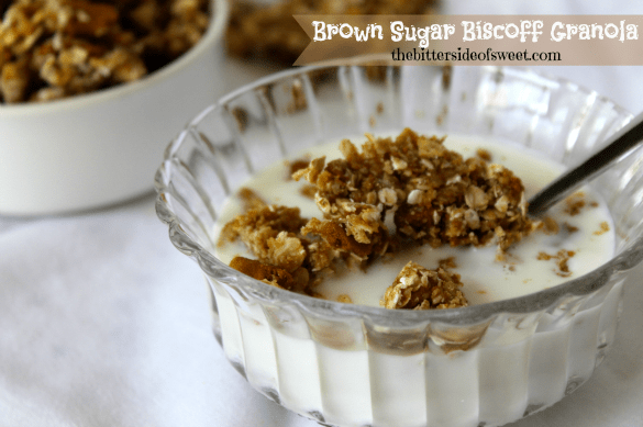 Brown Sugar Biscoff Granola via thebittersideofsweet Brown Sugar Biscoff Granola via thebittersideofsweet