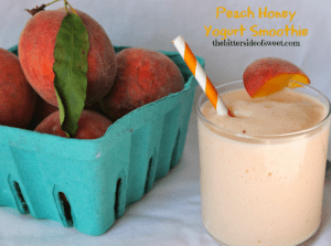 Peach Honey Yogurt Smoothie via thebittersideofsweet Peach Honey Yogurt Smoothie via thebittersideofsweet