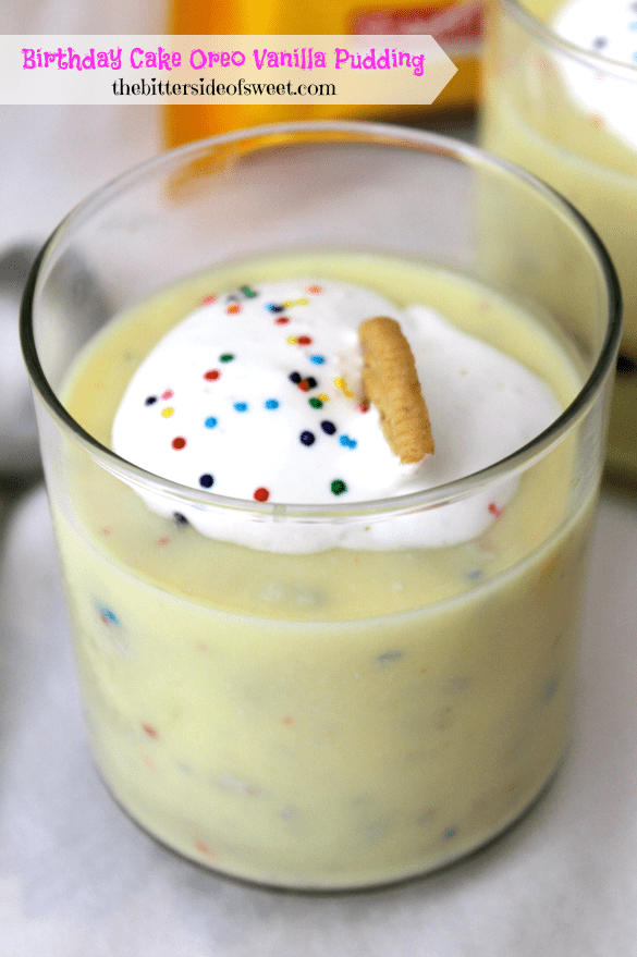 Birthday Cake Oreo Vanilla Pudding via thebittersideofsweet Birthday Cake Oreo Vanilla Pudding via thebittersideofsweet