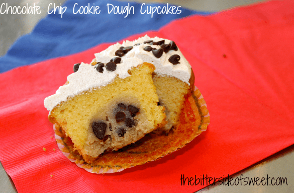 Chocolate Chip Cookie Dough Cupcakes | thebittersideofsweet.com Chocolate Chip Cookie Dough Cupcakes | thebittersideofsweet.com