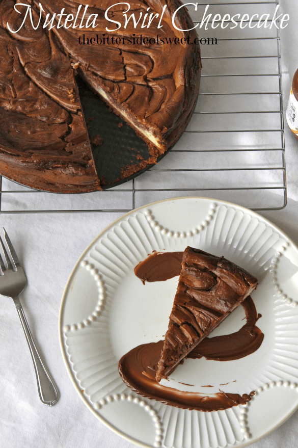 Nutella Swirl Cheesecake via thebittersideofsweet Nutella Swirl Cheesecake via thebittersideofsweet