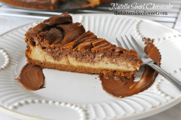 Nutella Swirl Cheesecake via thebittersideofsweet Nutella Swirl Cheesecake via thebittersideofsweet