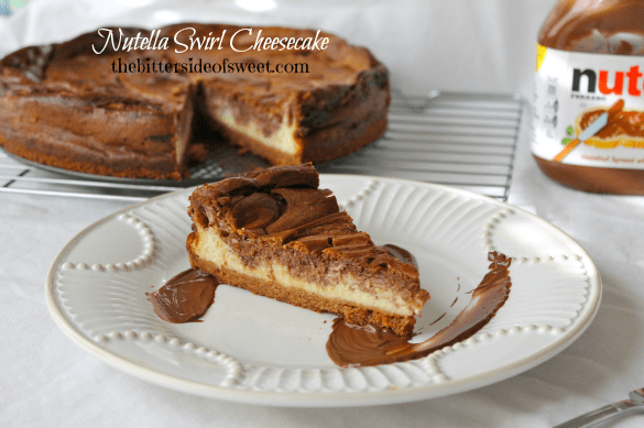 Nutella Swirl Cheesecake via thebittersideofsweet Nutella Swirl Cheesecake via thebittersideofsweet