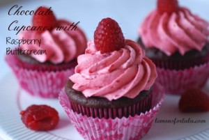 Chocolate-Raspberry-Cupcakes-1