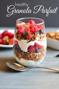 Healthy-Granola-Parfait