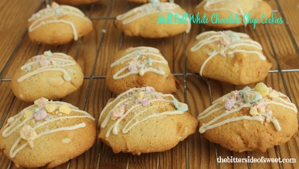 Malt Ball White Chocolate Chip Cookies | thebittersideofsweet.com Malt Ball White Chocolate Chip Cookies | thebittersideofsweet.com