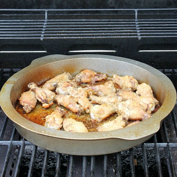 Oregano Garlic Chicken Wings | thebittersideofsweet.com Oregano Garlic Chicken Wings | thebittersideofsweet.com