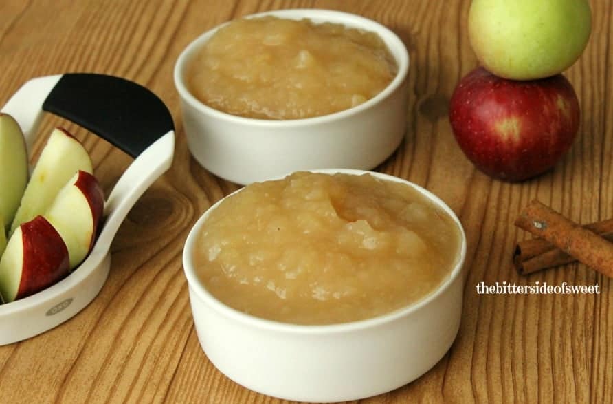 Easy Homemade Applesauce perfect for afternoon snack or lunch box treats! | thebittersideofsweet.com Easy Homemade Applesauce perfect for afternoon snack or lunch box treats! | thebittersideofsweet.com
