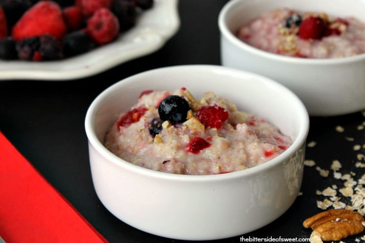 Berry Pecan Oatmeal - The Bitter Side of Sweet #MyOatsCreation#CollectiveBias #spon Berry Pecan Oatmeal - The Bitter Side of Sweet #MyOatsCreation#CollectiveBias #spon