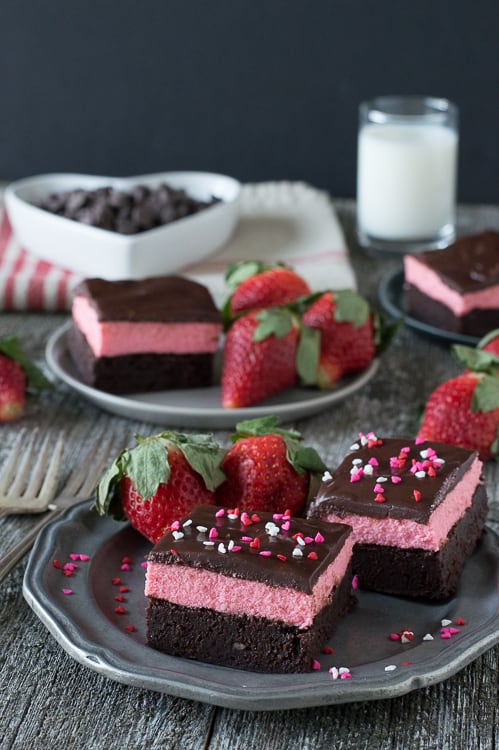 Layered-Strawberry-Mousse-Brownies-3