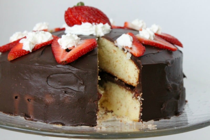 Strawberry Chocolate Ganache Cake - The Bitter Side of Sweet