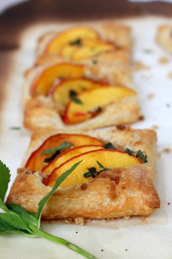 Mint Peach Tarts - The Bitter Side of Sweet