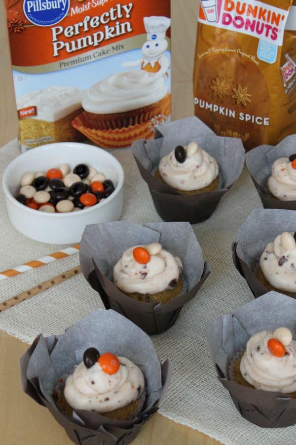 Pumpkin Spice Latte Cupcakes - The Bitter Side of Sweet #FallFlavors #ad