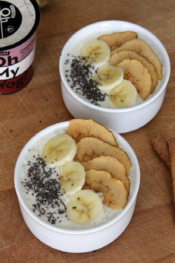 Apple Cinnamon Smoothie Bowl - The Bitter Side of Sweet #sponsored