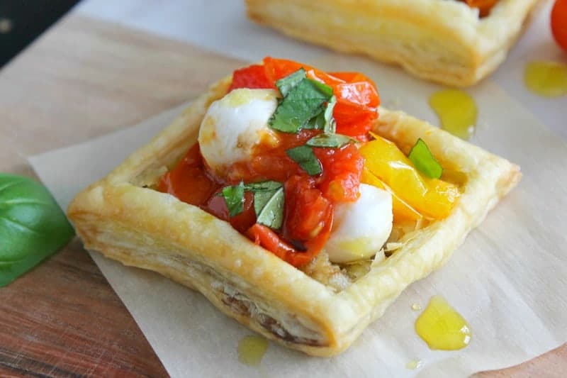 Caprese Tarts | The Bitter Side of Sweet