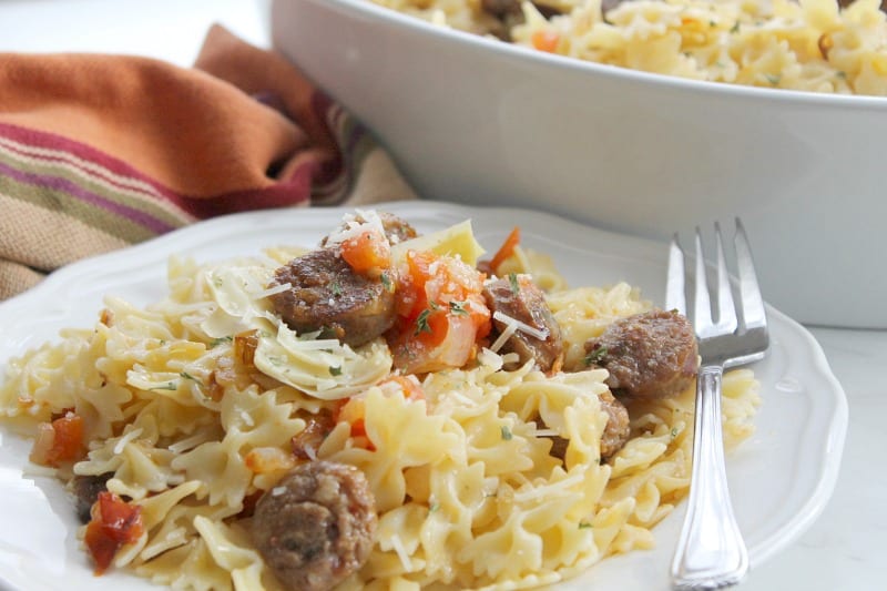 Italian Sausage and Artichoke Pasta (Pasta con salsiccia e carciofo) | The Bitter Side of Sweet #ad