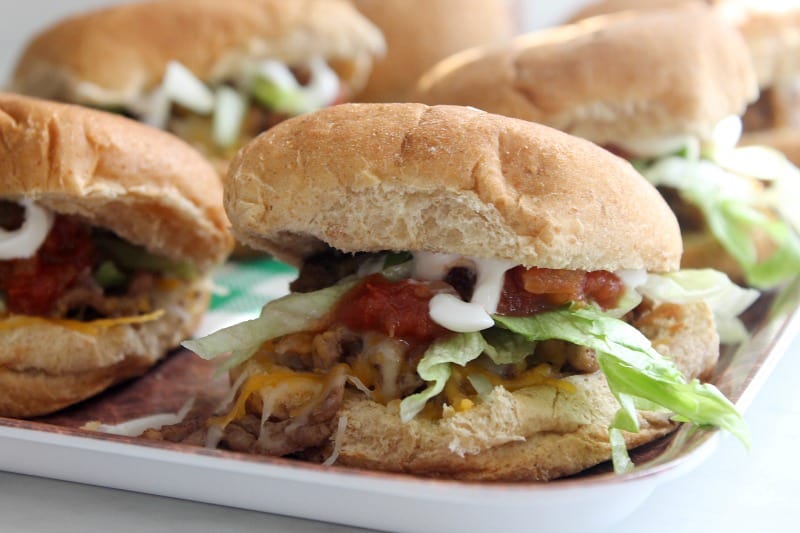 Mini Taco Pizzas and Sliders | The Bitter Side of Sweet #MakeGameTimeSaucy #ad