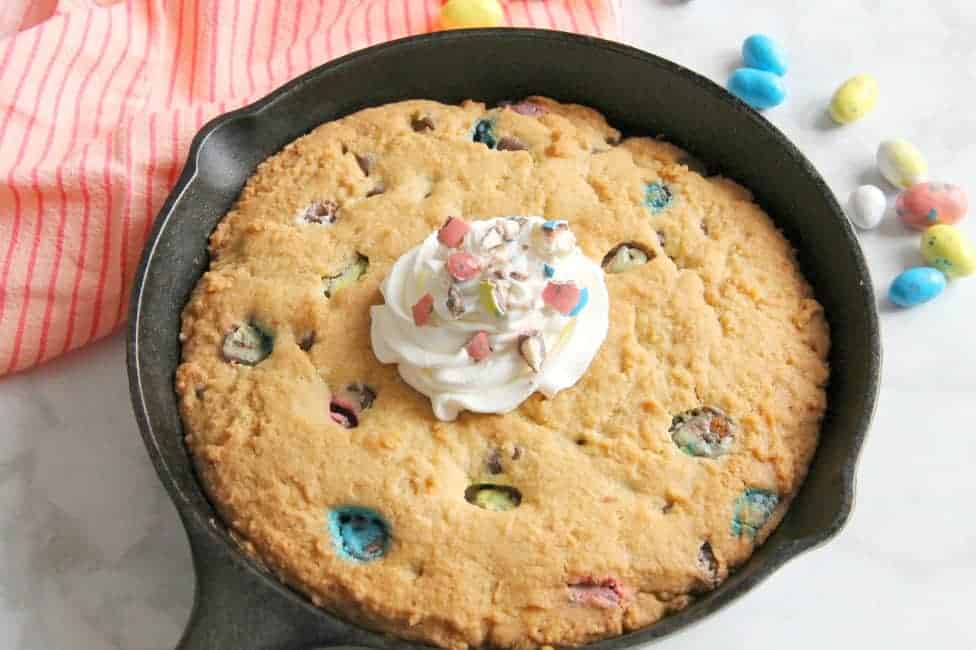 Malted Chocolate Chip Skillet Cookie | The Bitter Side of Sweet #sponsored #EasterSweetsWeek #chocolate #cookie Malted Chocolate Chip Skillet Cookie