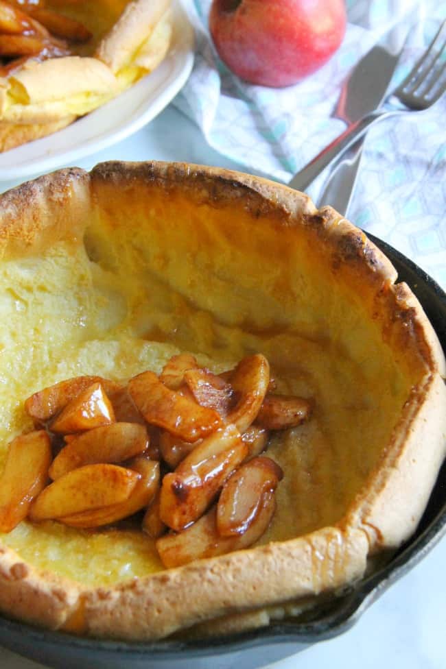 Caramel Apple Dutch Baby | The Bitter Side of Sweet #ad #sponsored #apple Caramel Apple Dutch Baby