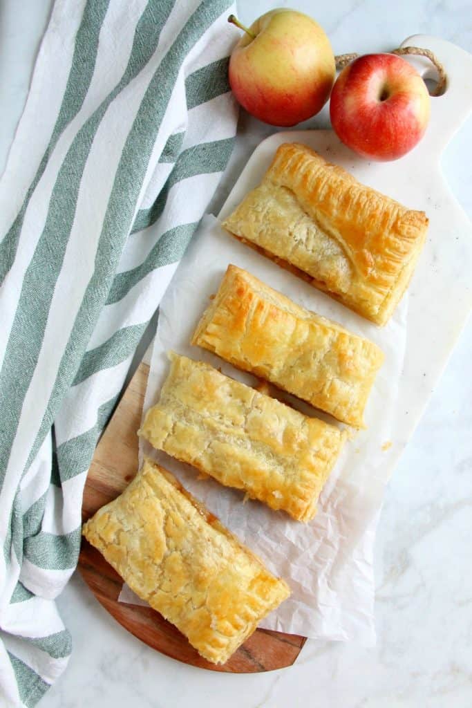 Puff Pastry Apple Slab Pie is the stuff dreams are made of. Easier than just about any other apple pie there is! Perfect for apple season! | The Bitter Side of Sweet #apples #puffpastry #dessert #fallbaking Puff Pastry Apple Slab Pie