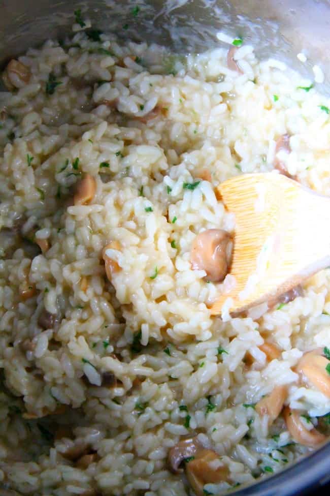 Traditional Italian risotto made in a pressure cooker for a quick and easy meal! This Instant Pot Creamy Mushroom Risotto couldn't be easier! | The Bitter Side of Sweet #instantpot #pressurecooker #mushrooms #rice Instant Pot Creamy Mushroom Risotto