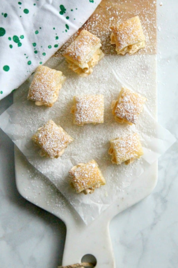 Miguelitos with Pumpkin Cream will whip up quickly, just in time for your impromptu dinner party. They’re perfect for fall. | The Bitter Side of Sweet #pumpkin #puffpastry #fallbaking Miguelitos with Pumpkin Cream
