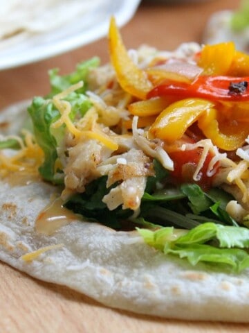 Grilled Chicken Fajita Salad | The Bitter Side of Sweet #SummerGoodness