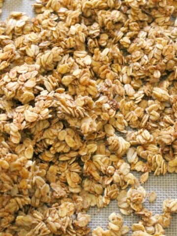 Maple Cinnamon Granola | The Bitter Side of Sweet #granola #breakfast