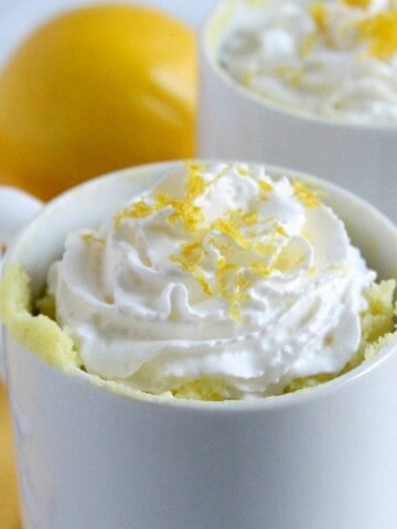 Lemon Cheesecake Mug Cake | The Bitter Side of Sweet #lemon #cake #cheesecake