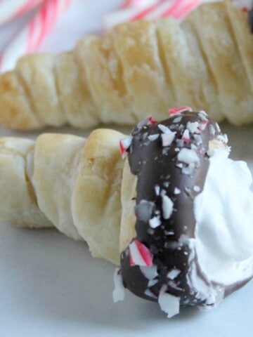Chocolate Peppermint Cream Horns | The Bitter Side of Sweet #peppermint #puffpastry