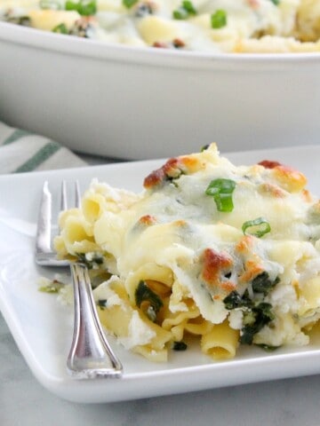 Spinach Ricotta Pasta Bake | The Bitter Side of Sweet #spinach #pasta #SundaySupper