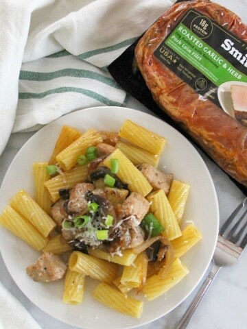 Rigatoni with Pork Onions and Mushrooms