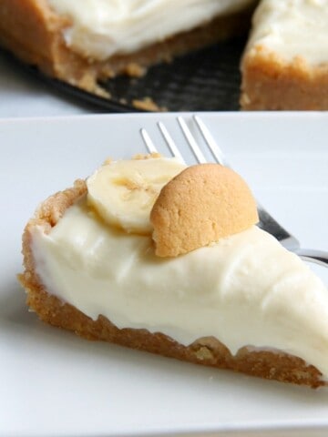 Banana Pudding No Bake Cheesecake on white plate