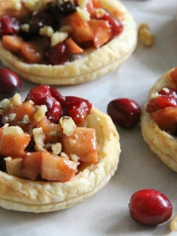 Cranberry Apple Walnut Tarts with cranberries