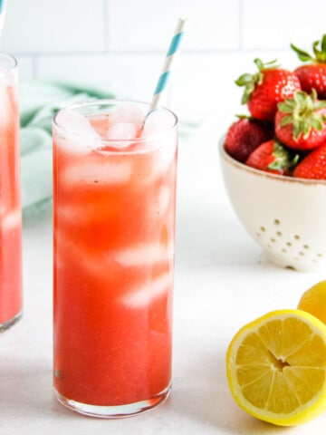 strawberry black tea lemonade in glasses.